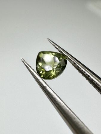 Turmalin fasetowany zielony gruszka 4,22 x 4,18 mm