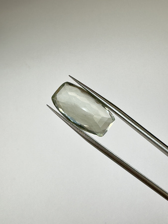 Prasiolit naturalny fasetowany nieregularny 19x10 mm