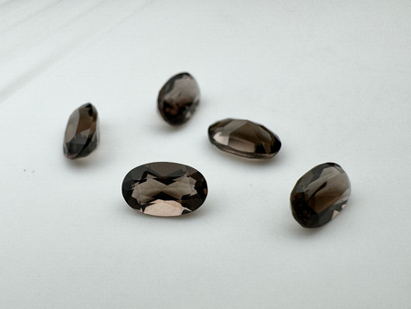 Kwarc dymny owal fasetowany 5x3 mm