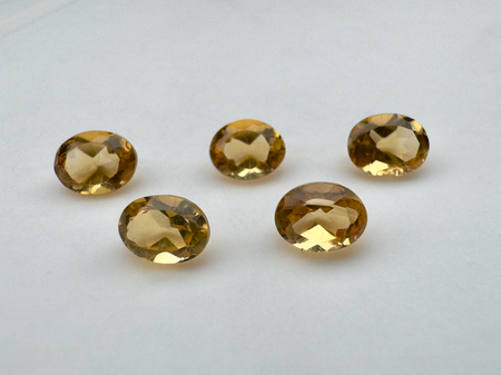 Cytryn owal fasetowany 4x3 mm