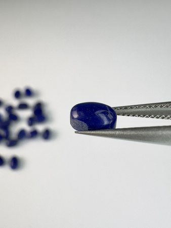 Lapis Lazuli kaboszon owal 6x4 mm