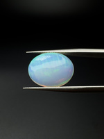 Opal naturalny kaboszon owal 14,93 x 11,66 mm