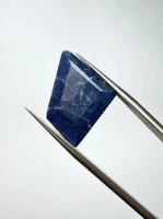 Szafir niebieski nieregularny fasetowany 23x15,9 mm