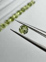 Perydot oliwin naturalny okrągły fasetowany fi 3 mm