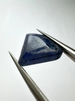 Szafir niebieski nieregularny fasetowany 14,4x12,5 mm