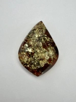 Bursztyn bałtycki naturalny nieregularny fasetowany 47x34 mm