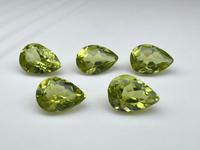 Perydot oliwin gruszka fasetowany 7x5 mm