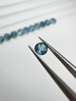 Topaz london blue okrągły fasetowany 3 mm