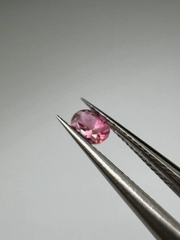 Turmalin fasetowany różowy owal 5 x 4 mm