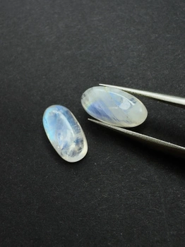 Moonstone rainbow kamień księżycowy para owal 14x7 mm