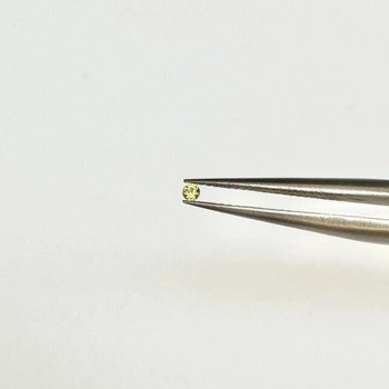 Żółty szafir naturalny okrągły fasetowany fi 1,5 mm