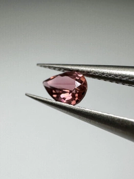 Turmalin fasetowany różowy gruszka 6 x 4 mm
