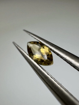 Turmalin fasetowany zielony markiza 6,0 x 3,2 mm