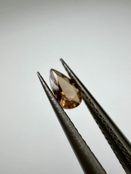 Turmalin fasetowany miedziany gruszka 5 x 3 mm