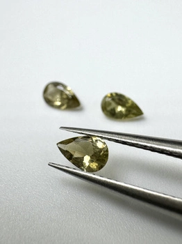 Turmalin fasetowany zielony oliwkowy gruszka 5 x 3 mm