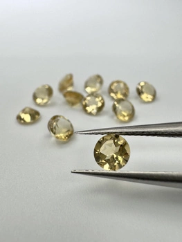 Cytryn naturalny fasetowany okrągły fi 4 mm 