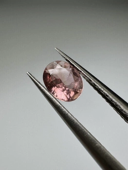 Turmalin fasetowany różowy owal 5 x 4 mm