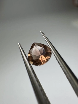 Turmalin fasetowany miedziany gruszka 3,82 x 3,73 mm