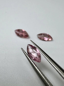 Turmalin fasetowany różowy markiza 6 x 3 mm