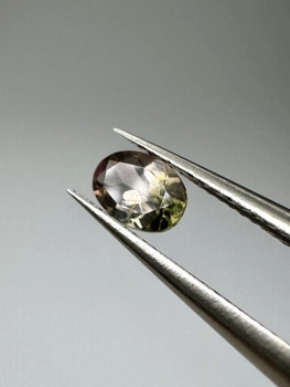 Turmalin fasetowany różowo zielony owal 6x4 mm
