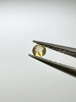 Cytryn naturalny fasetowany okrągły fi 2 mm 