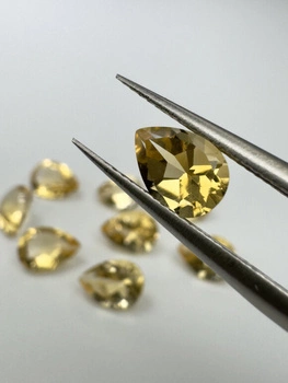 Cytryn gruszka fasetowany 7x5 mm