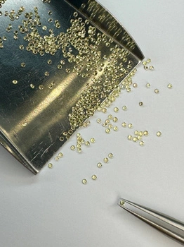 Szafir jasnożółty naturalny okrągły fasetowany fi 1,5 mm