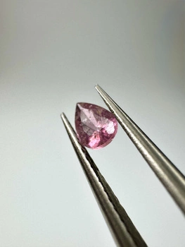 Turmalin fasetowany różowy gruszka 4x3 mm