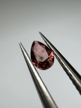 Turmalin fasetowany różówy gruszka 5 x 3 mm